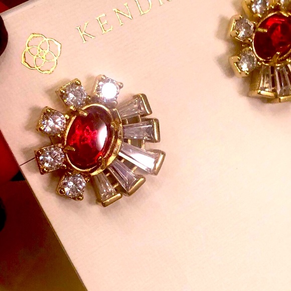 NWT RARE & Retired Kendra Scott Atticus Earrings Berry CZ’s Yellow Gold Perfect! - Picture 5 of 13